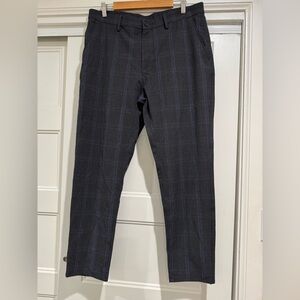 ZARA Men’s Plaid Straight leg chino